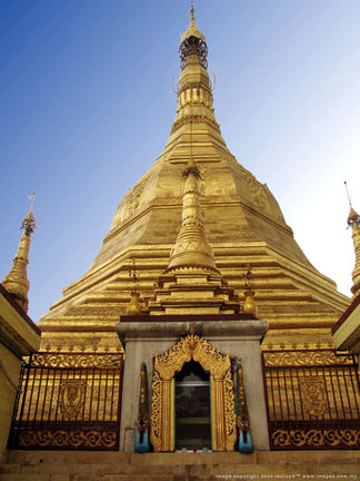 A photo of the main Dome at the golden-look Sule Pagoda  