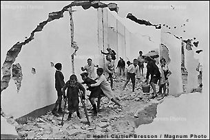 Kids, Siville, Spain, LINK to Henri Cartier-Bresson / Magnum Photo www.magnumphotos.com