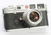 Leica M6 Classic Year of the Rooster Special / Limited Edition rangefinder camera w/ matching Leica Summicron-M 50mm f/2.0 Rooster edition, 1993