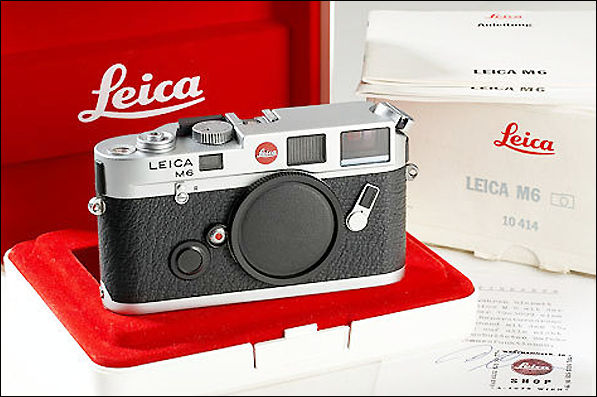 Leica M6 chrome, 1992 in original box and papers