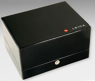 Original wooden / veneer presentation box in black for LEICA M6 