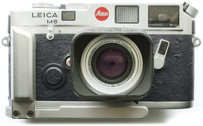 Leica Summicron-M wideangle 35mm f/2.0 lens attched on a Leica M6 Classic LHSA 25th Anniversary Special Edition camera with lens hood attached