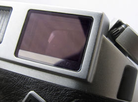 the 0.72x universl viewfinder in the M6 Classic rangefinder camera body