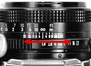LEns.jpg