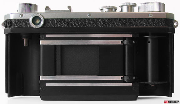 NikonS-Manual/NikonS-RearviewOFF.jpg