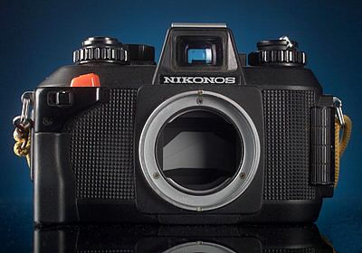 Nikonos IVa front.jpg