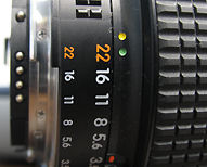 Lens detail features - DUAL INDEXES for zoom