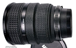 AF Zoom Nikkor 20-35mm f/2.8D IF side view from non data area