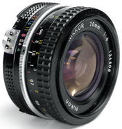 Manual focus Nikkor 20mm f/4.0 non aiultrawide