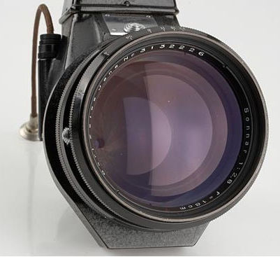 Front view of the setup of  Carl Zeiss Jena Olympia Sonnar 180mm f/2.8 with Rifle stock with Flektoskop W.91225, original Zeiss Ikon rifle stock 543/75 