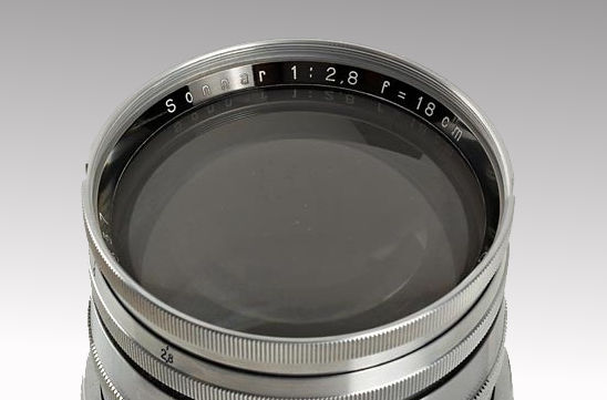lens data incription on a Carl Zeiss Jena Sonnar 180MM F/2.8 chrome Olympia-Sonnar with direct mount for Contax PRE WAR VERSION  