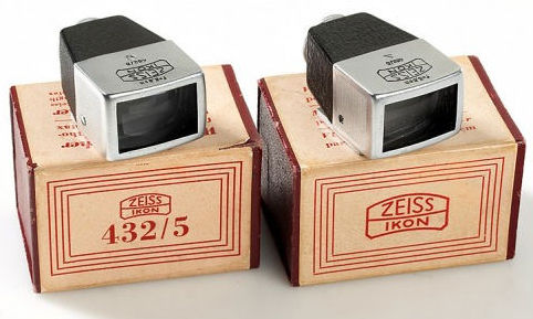 Carl Zeiss Jena Tessar 8/2.8cm for Contax, chrome version in top condition, matching 2.8cm finder 432/3 in chrome, original box for Tessar 2.8cm 