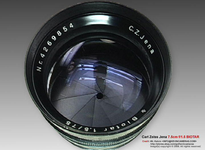 Side lens tube Chrome and features of a Zeiss-Opton Triotar 1:4 f=85mm (85mm f/4.0) telephoto lens