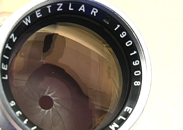 Leica Ernst Leitz Wetzlar ELMAR  f=13.5cm 1:4  (135mm f/4.0) telephoto lens front lens element lens coating
