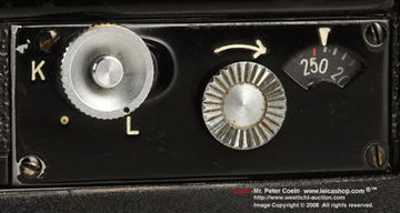 Control panel on the Nikon S250 