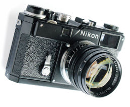 Photo Gallery on Nikon S3 Millennium 2000 Limited Edition Black rangefinder camera