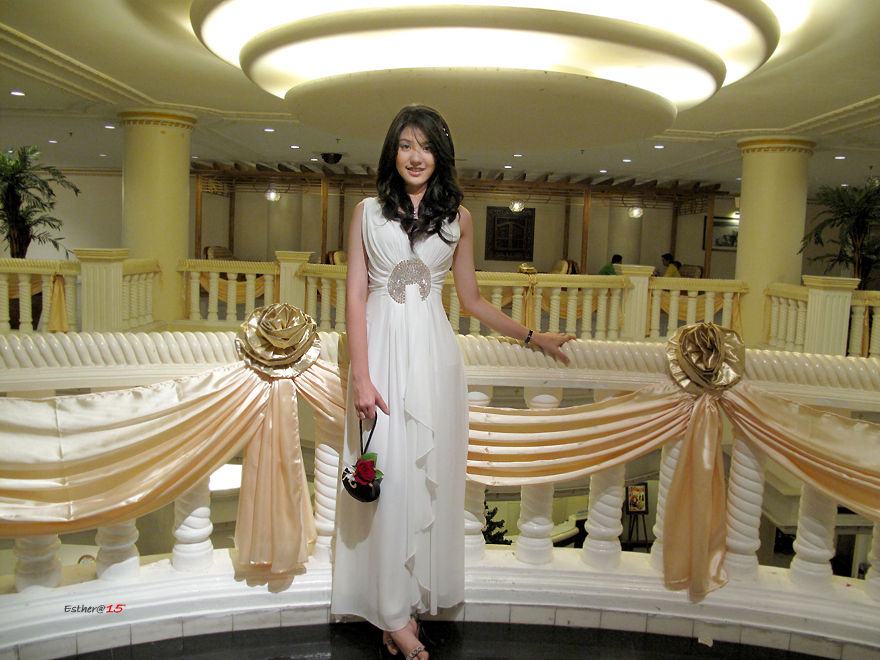 My Esther@ 15...(88K).jpg  loading now