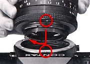 mountlens.jpg (8k)