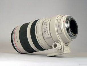 Canon EF 100-400mm f/5.6L IS USM rear view