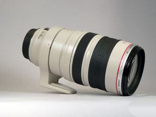 Canon EF 100-400mm f/5.6L IS USM side view