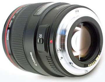 Canon EF 35mm f/1.4L Wideangle by shutterblade