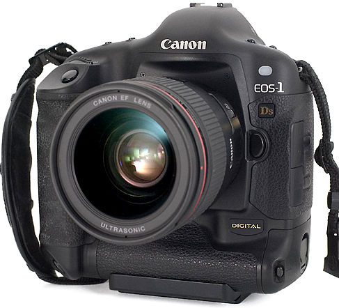 Canon EF 35mm f/1.4L Wideangle by William Brennan