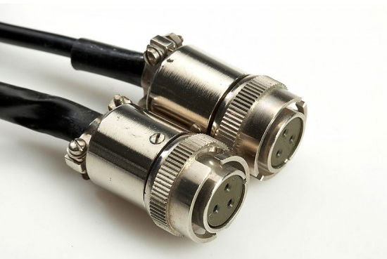 Cables connecting heads
