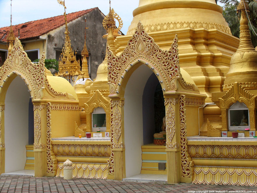 The golden Pagoda at the side of the Main hall of Dhammikarama Burmese Temple, Penang Island