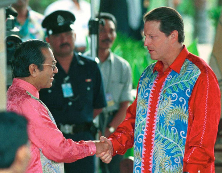 Thankful handshake.jpg (112k) Loading...