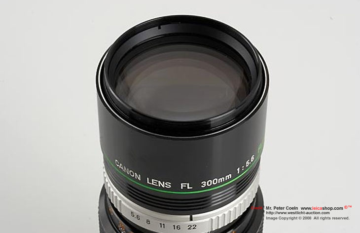 Canon FL-mount 300mm f/5.6 FLUORITE Super telephoto lens  front lens section