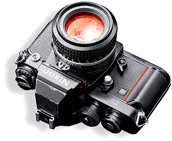 Nikon F3P.jpg (28k)